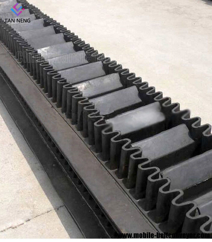 Nastro trasportatore rinforzato muro laterale di caricamento del camion, trasportatore portatile di caricamento del camion per il trasporto dei materiali