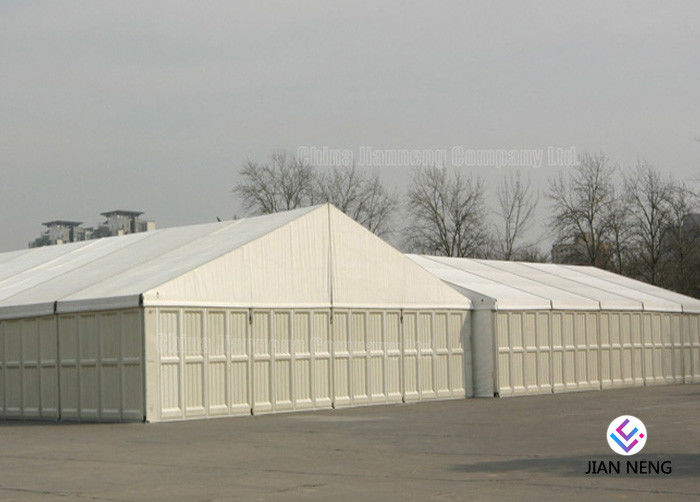 Grande tenda del magazzino della tenda foranea della struttura di alluminio con la parete bianca del PVC per stoccaggio